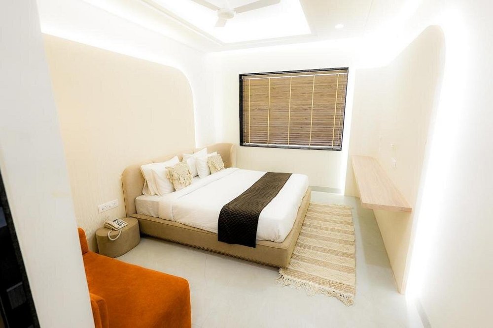Luxury suite interior at The Allinor Agra