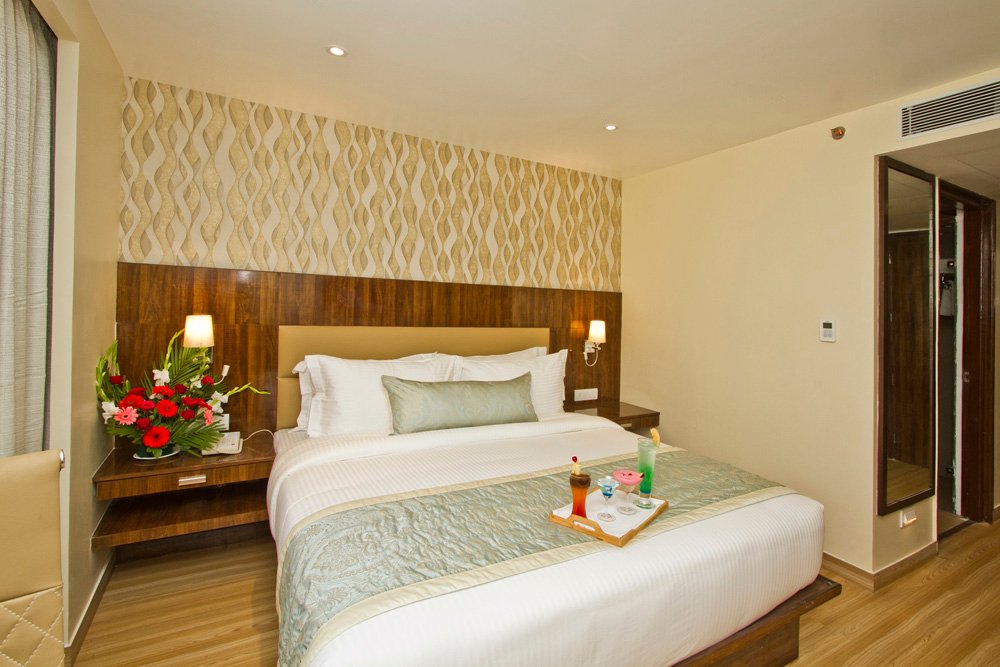 Himalayan Monal Manali Lounge Area