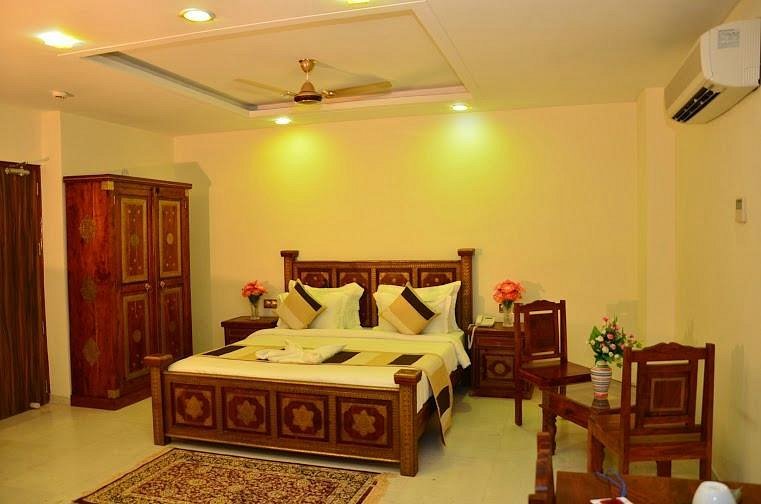 Lillypool Heritage Jaipur Restaurant