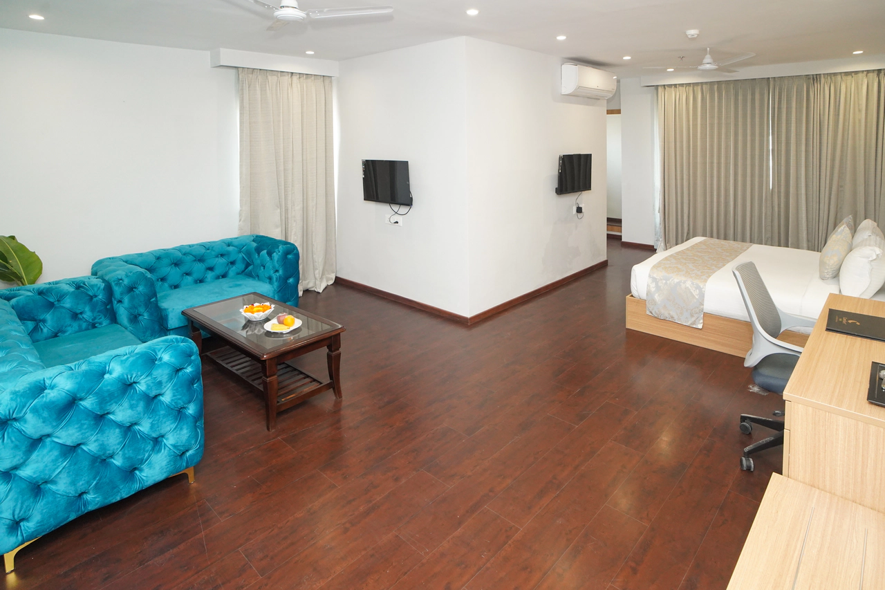 Comfort Inn Udaipur Room with LED TV