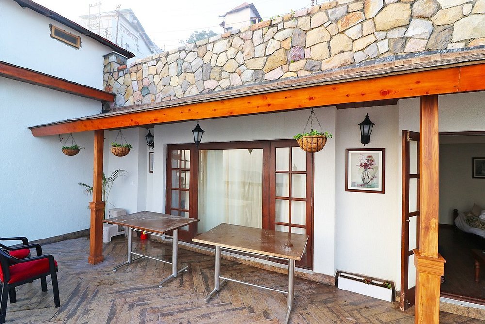 The Grand Valley Mussoorie Room