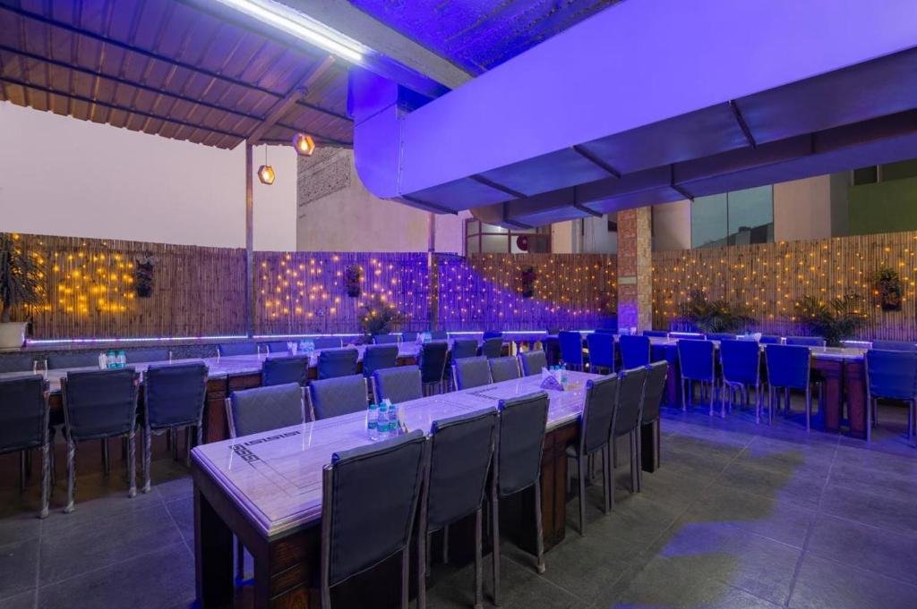 Mahajan International New Delhi New Darbar Restaurant