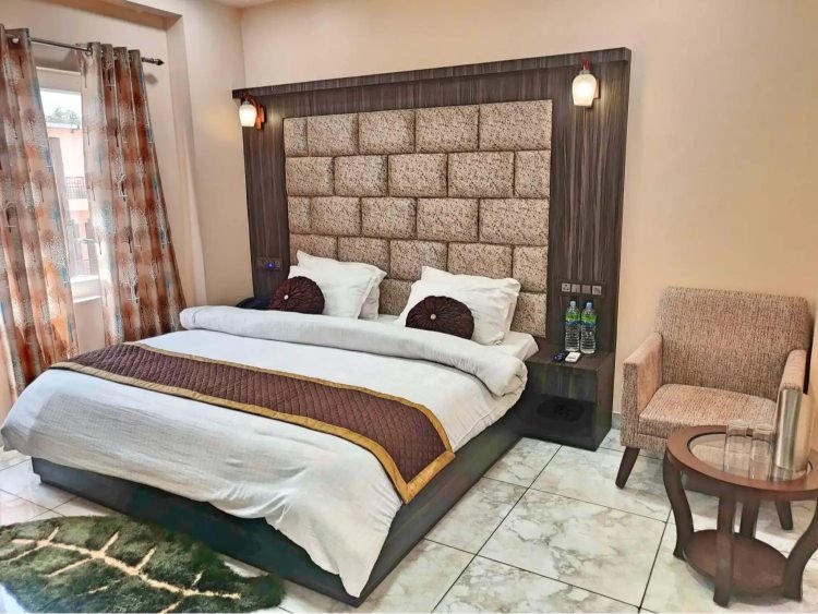 Riverdale Haridwar Hot Tub