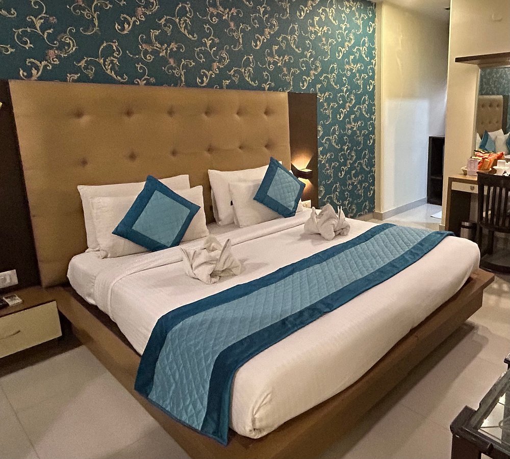 Elegant Exterior of Surya International Mahipalpur