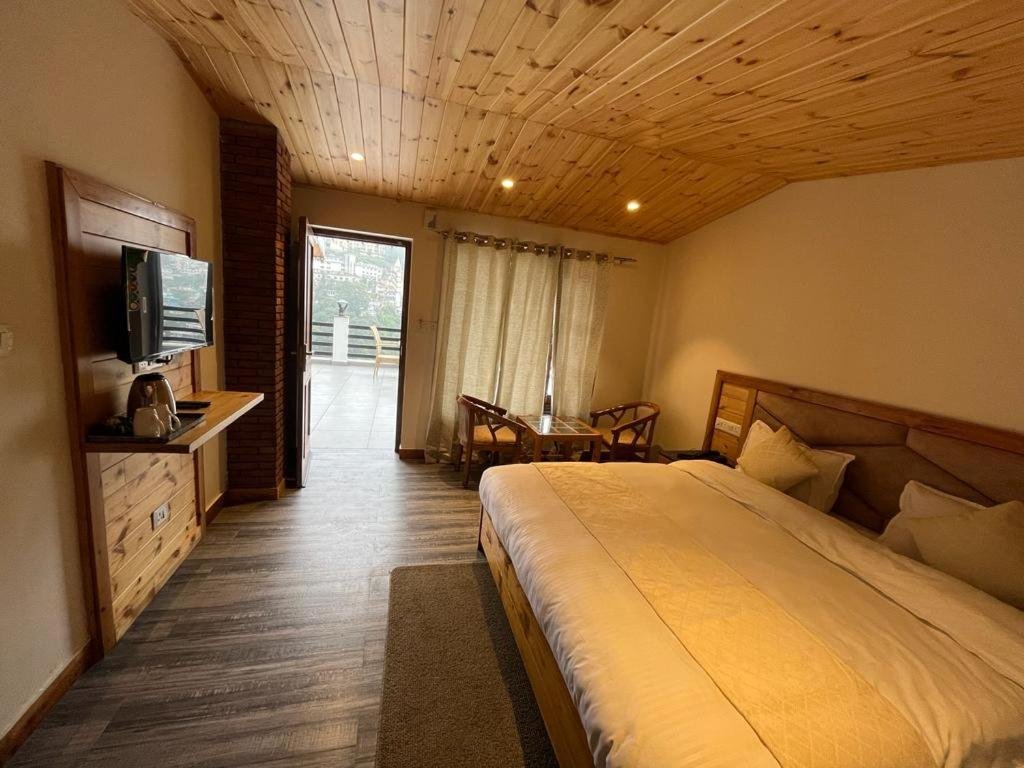 Wild Spring Mussoorie Terrace