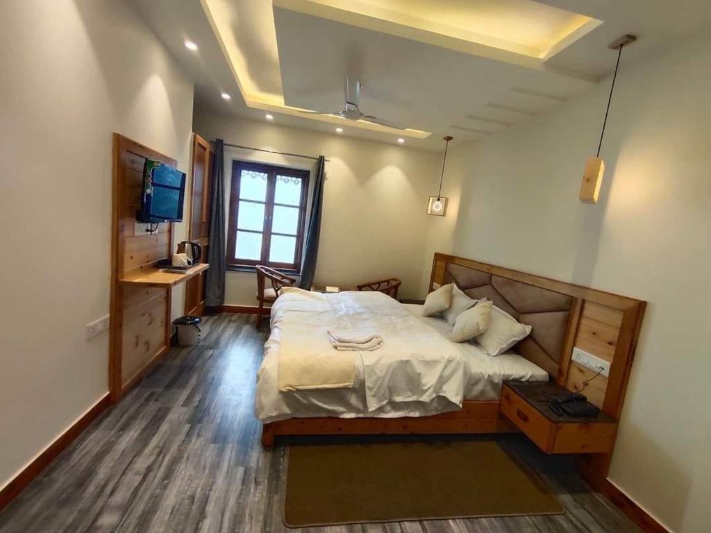 Wild Spring Mussoorie Bathroom