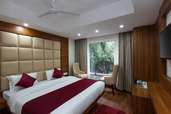 Hotel Wild Wood Mussoorie Dining Area